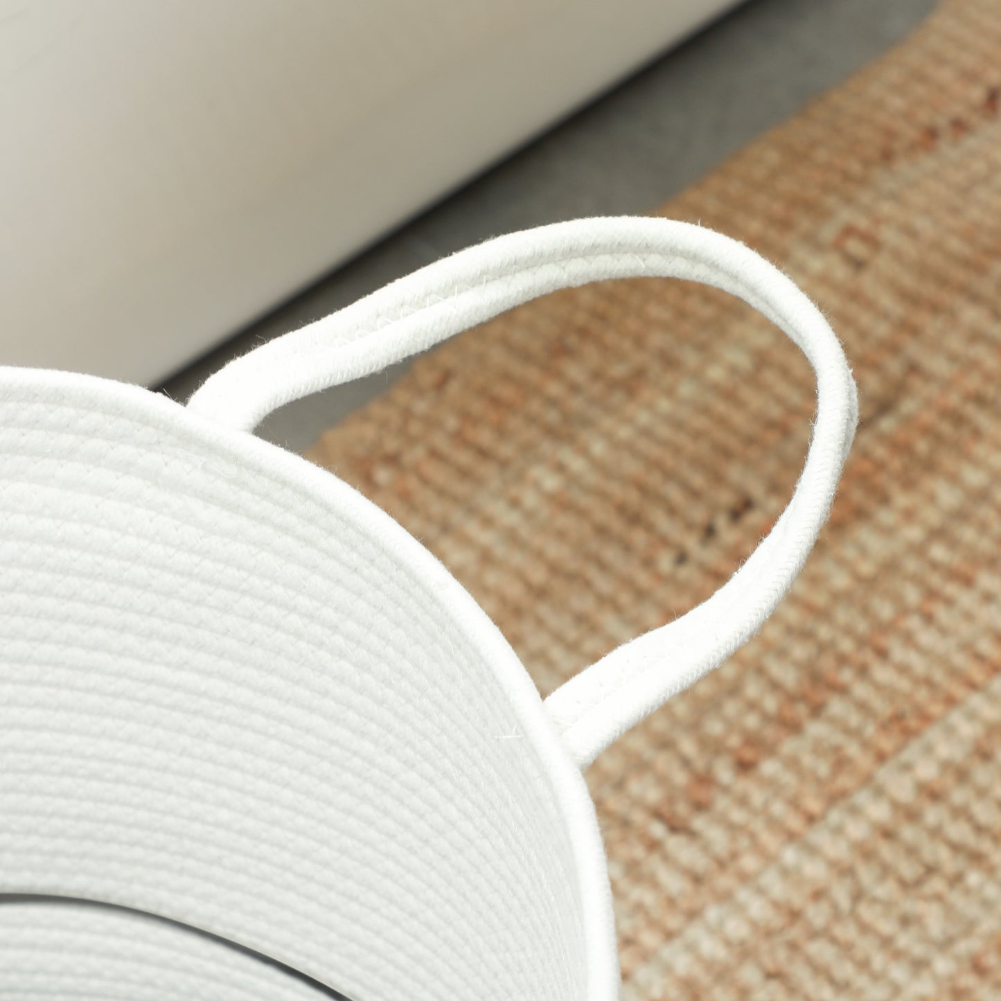 HOMCOM 36L Cotton Rope Laundry Basket, with Handles in Cream White-6